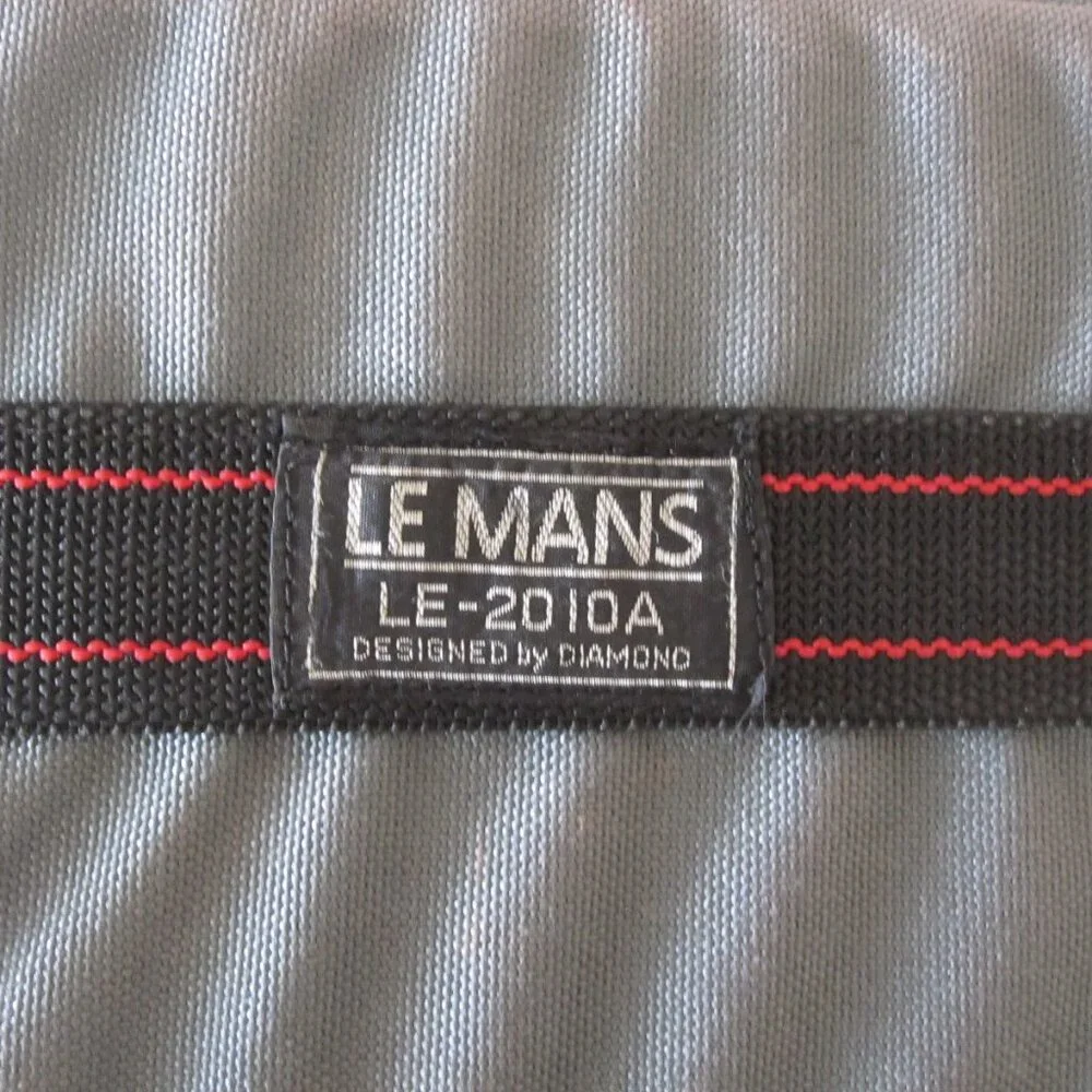 vintage Le Mans Padded Camera Shoulder Bag- Model: LE-2010A, Gray/Blue